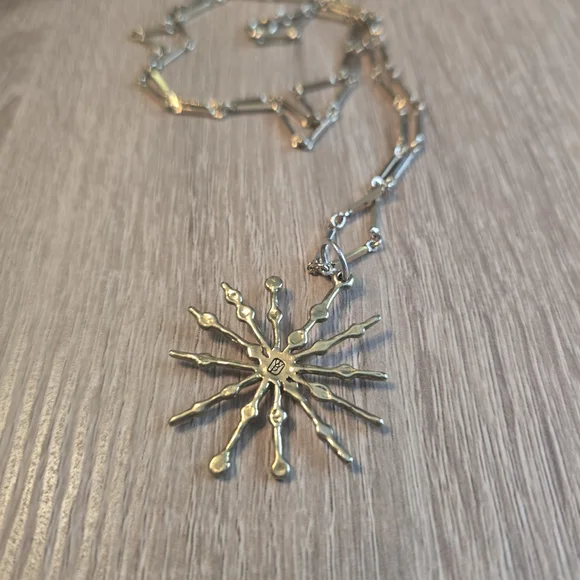Waxing Poetic Goldtone 30 Inch Crystal Snowflake And Earring Set-GORGEOUS!!!